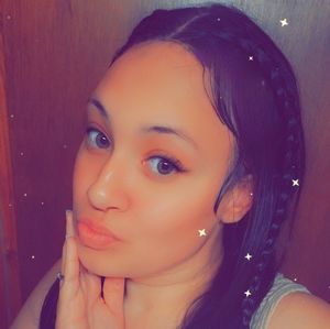 Meet your Posher, Desiree